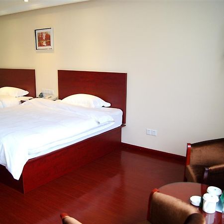 Greentree Inn Beijing Fengtai Dacheng Road Huanleshuimofang Business Hotel Exterior photo