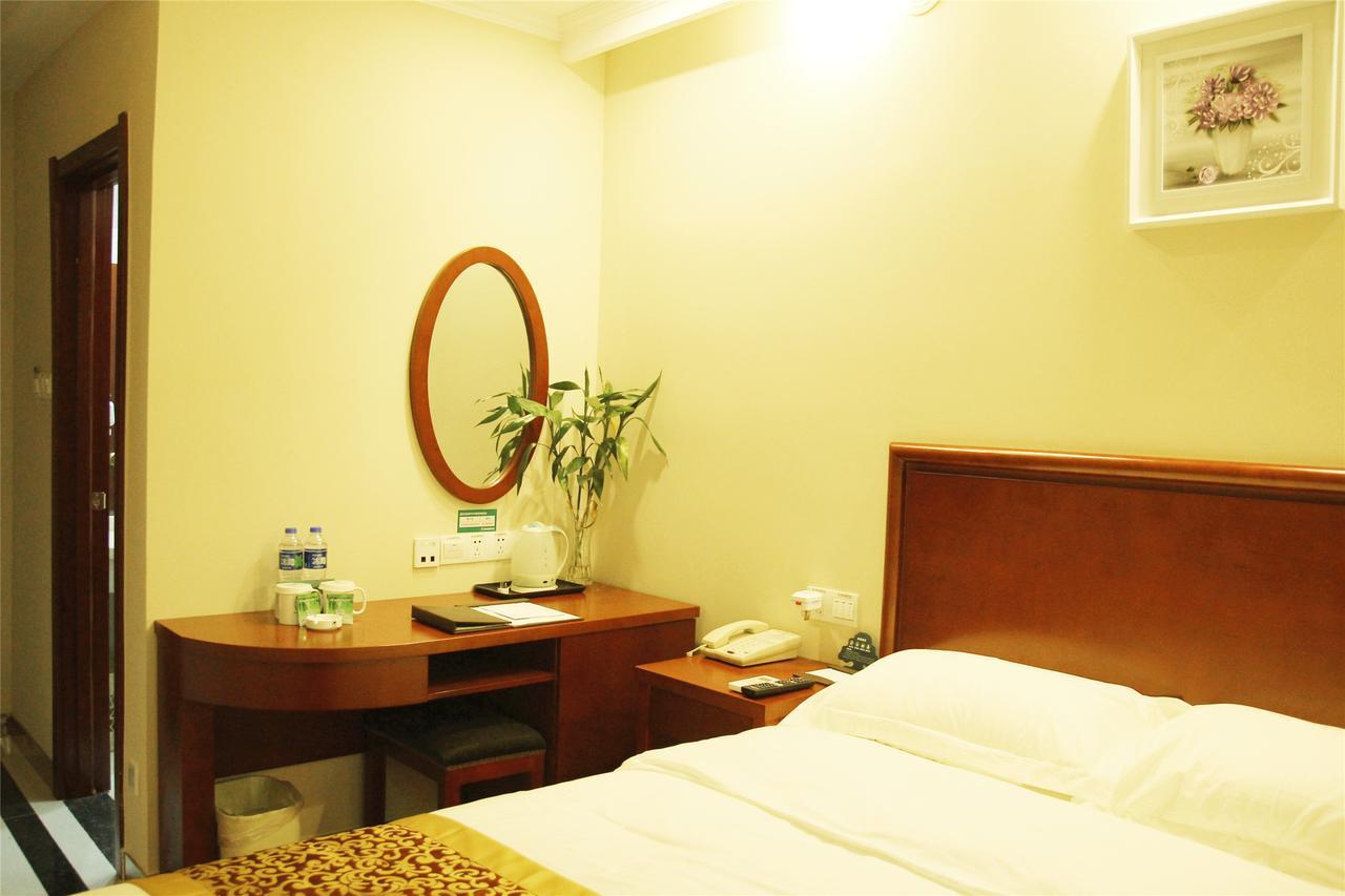 Greentree Inn Beijing Fengtai Dacheng Road Huanleshuimofang Business Hotel Exterior photo